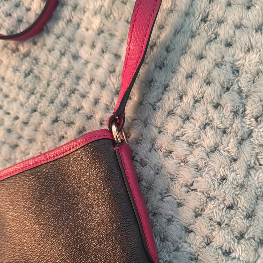 Coach Brown and Pink Crossbody Bag with Signature Design - Picture 4 of 8